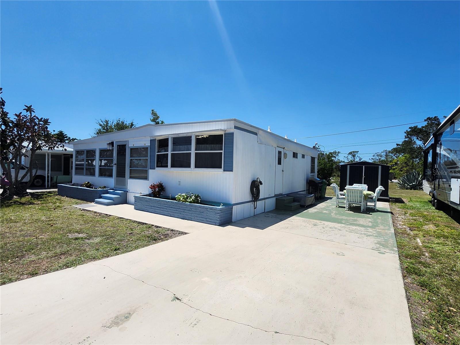 1252 KINGFISHER DRIVE