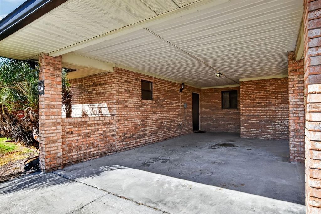 Photo of 447 Lake Carolyn Circle, Lakeland, FL 33813 (MLS # L4959764)