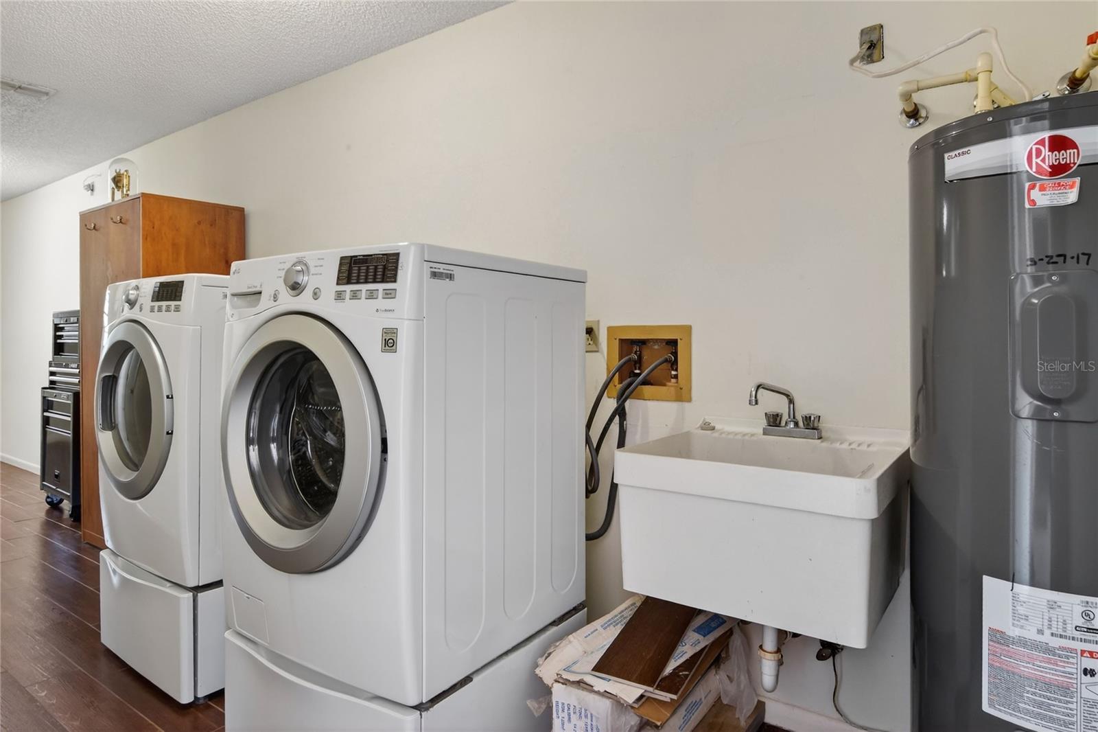 VILLAS 03 03 REP A POR - Residential