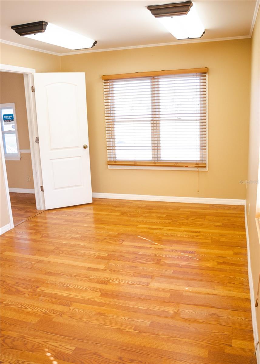 CITY ZEPHYRHILLS - Commercial Lease