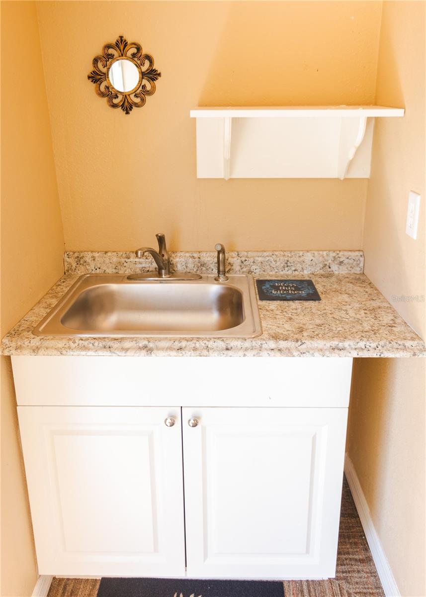 CITY ZEPHYRHILLS - Commercial Lease