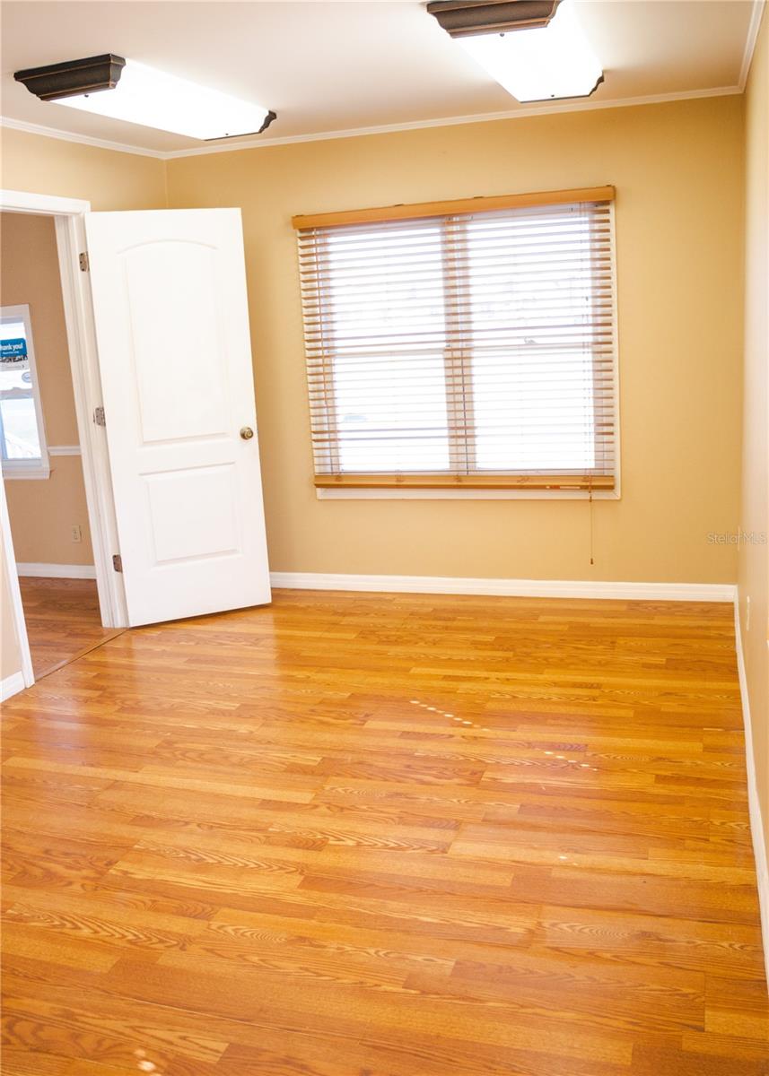 CITY ZEPHYRHILLS - Commercial Lease