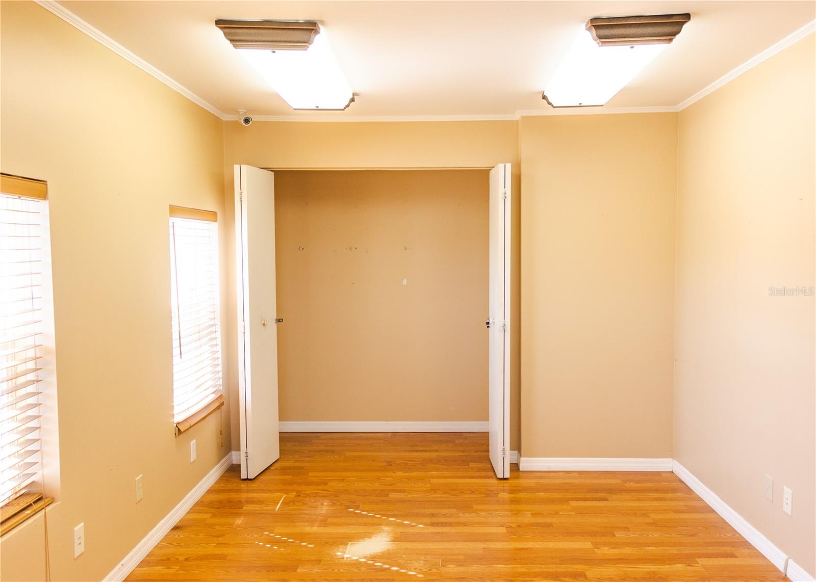 CITY ZEPHYRHILLS - Commercial Lease