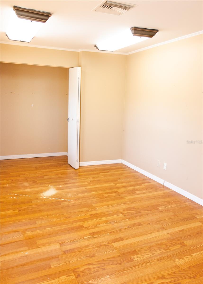 CITY ZEPHYRHILLS - Commercial Lease