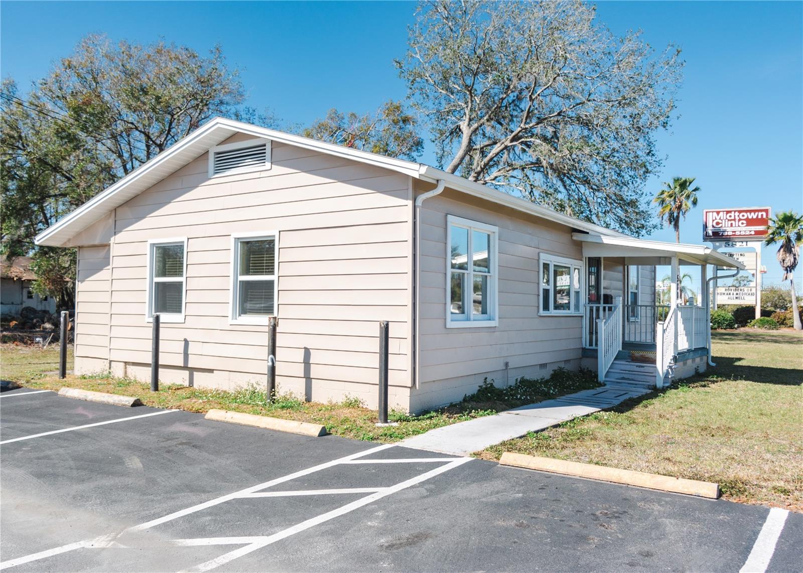CITY ZEPHYRHILLS - Commercial Lease