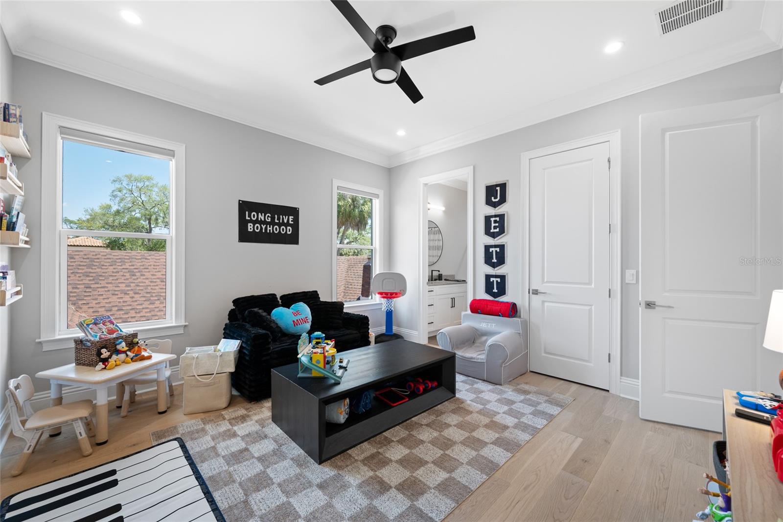 SUNSET PARK - Residential