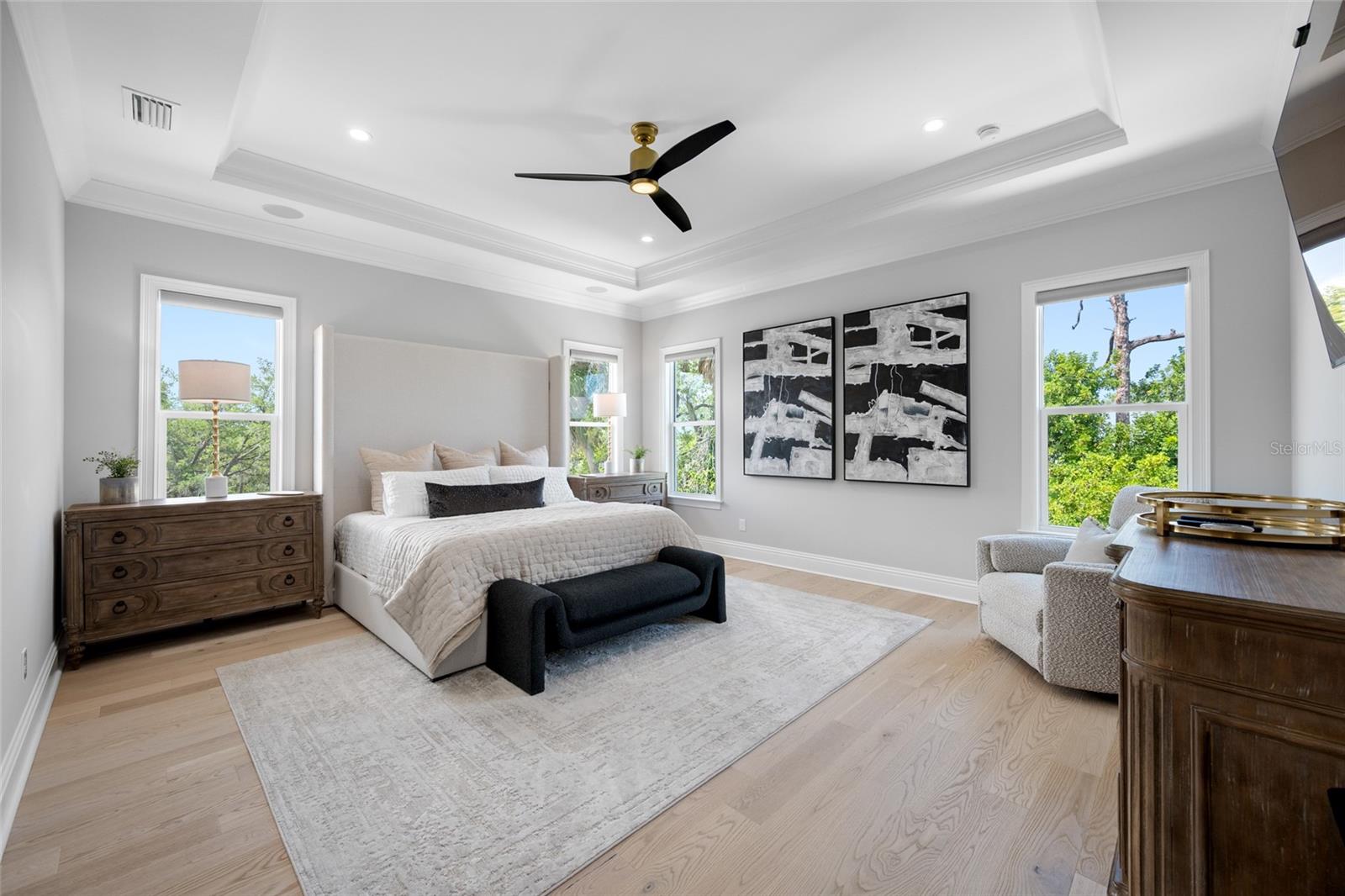 SUNSET PARK - Residential