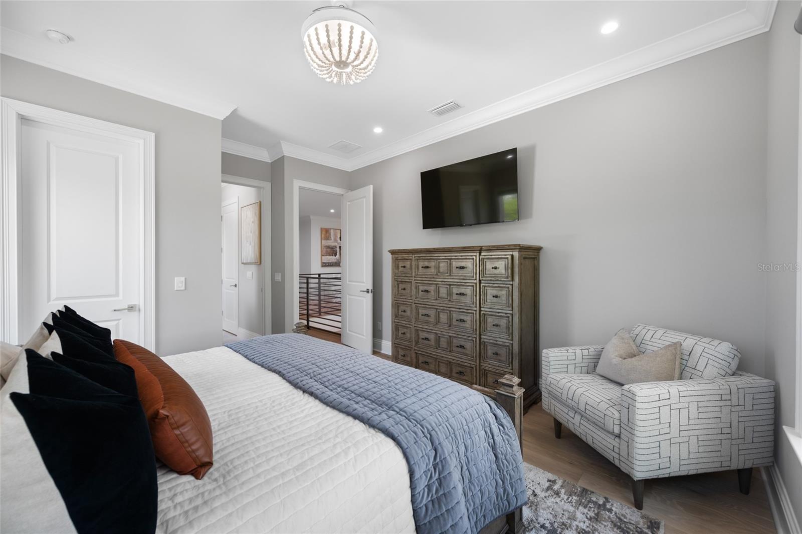 SUNSET PARK - Residential