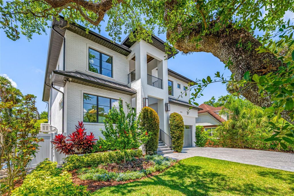 Photo of 2623 S Parkview Street, Tampa, FL 33629 (MLS # TB8503431)