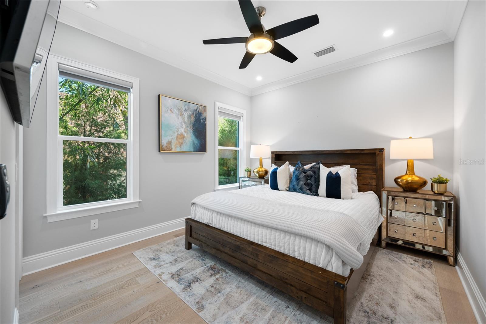SUNSET PARK - Residential