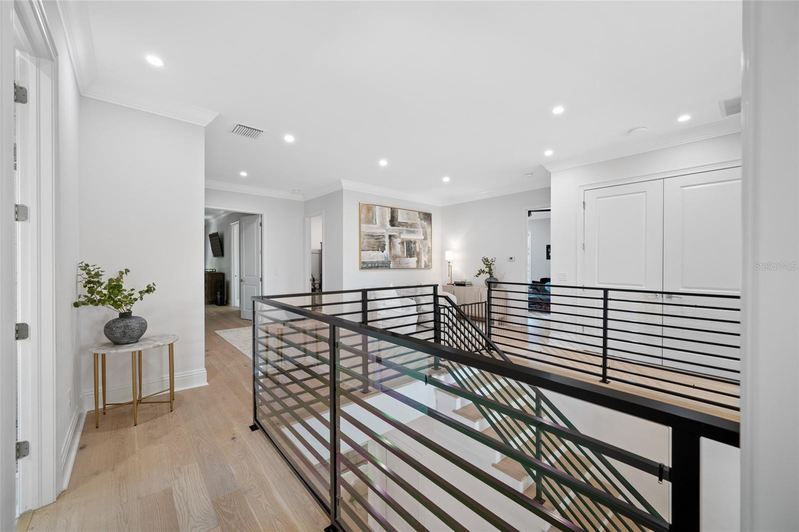SUNSET PARK - Residential