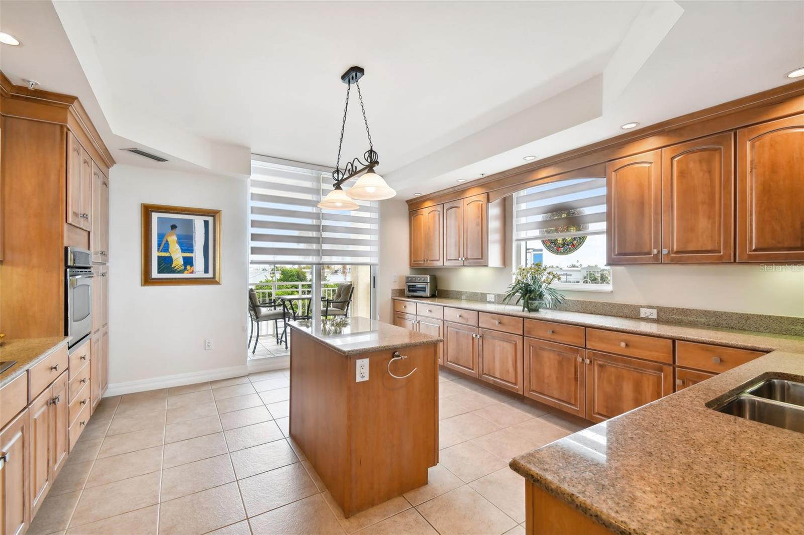 SERENO CONDO - Residential