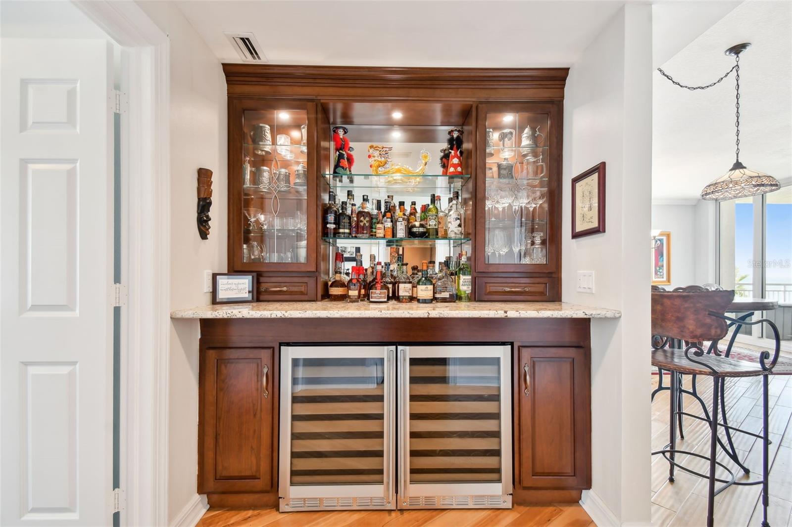 SERENO CONDO - Residential