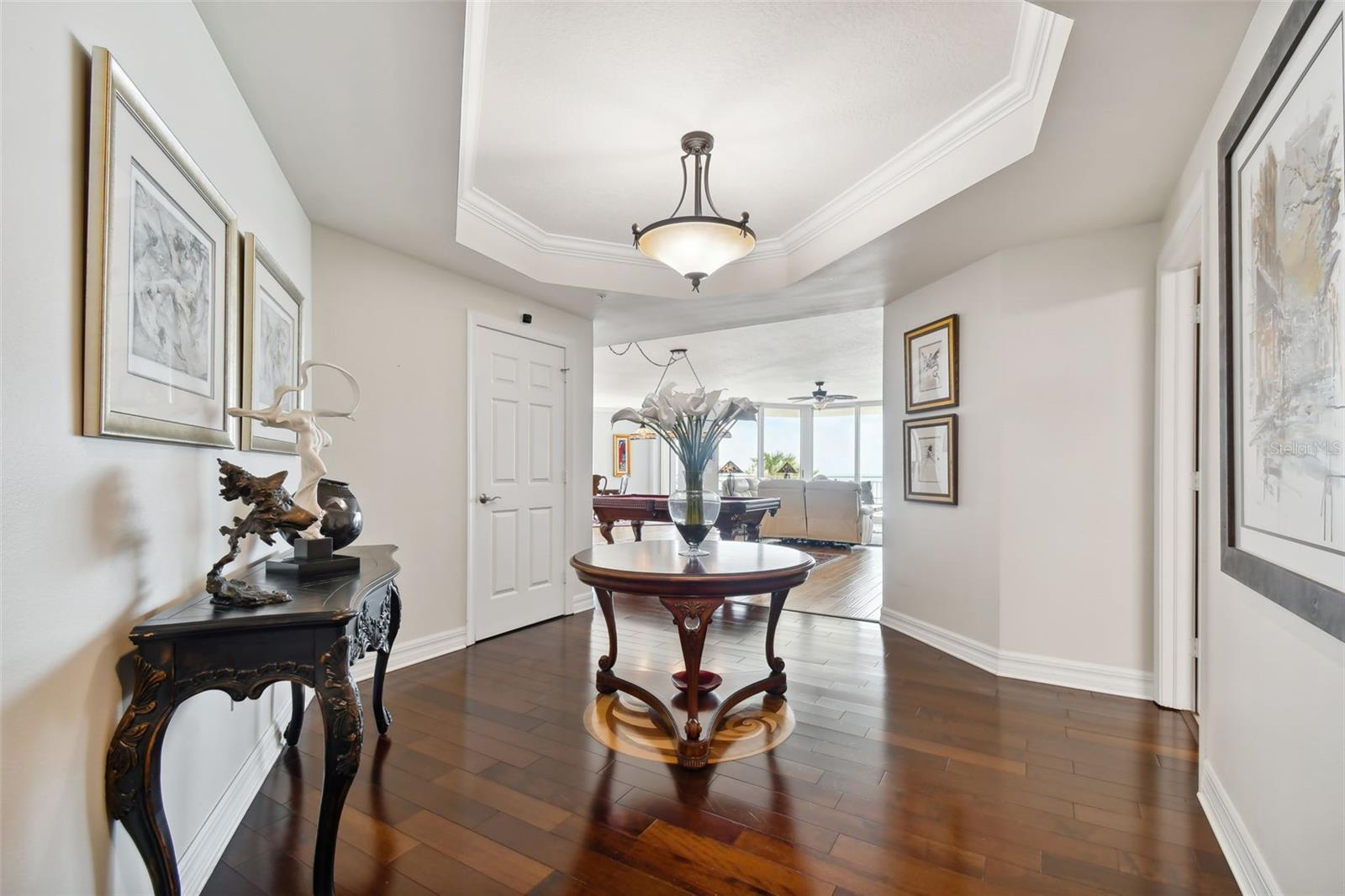 SERENO CONDO - Residential