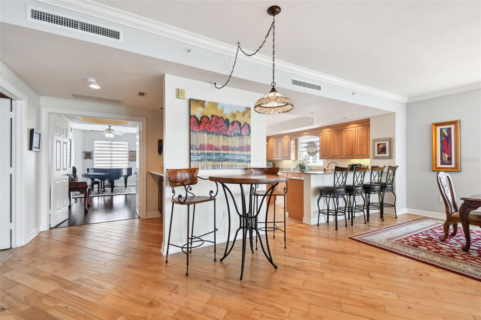 SERENO CONDO - Residential