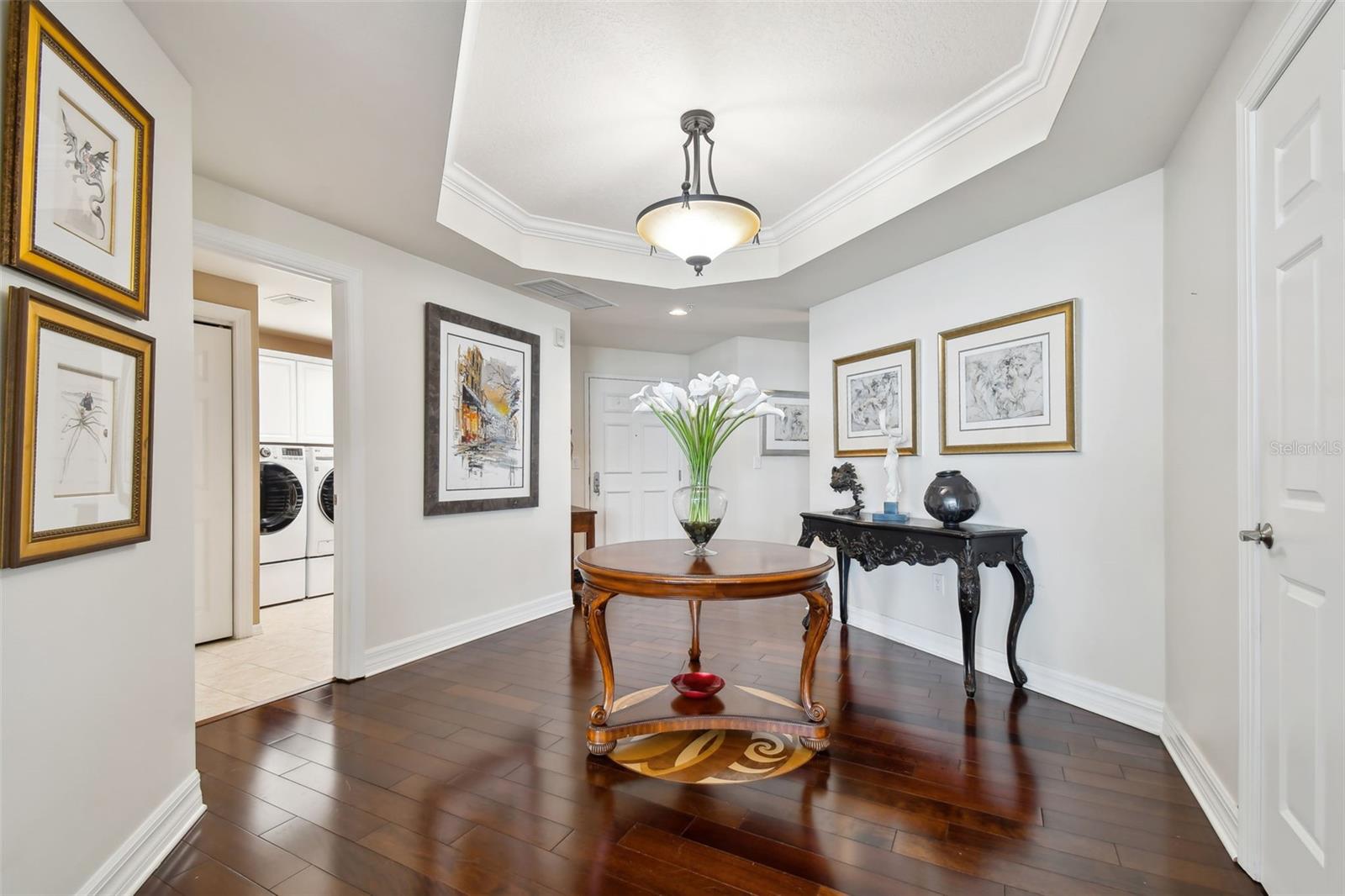 SERENO CONDO - Residential