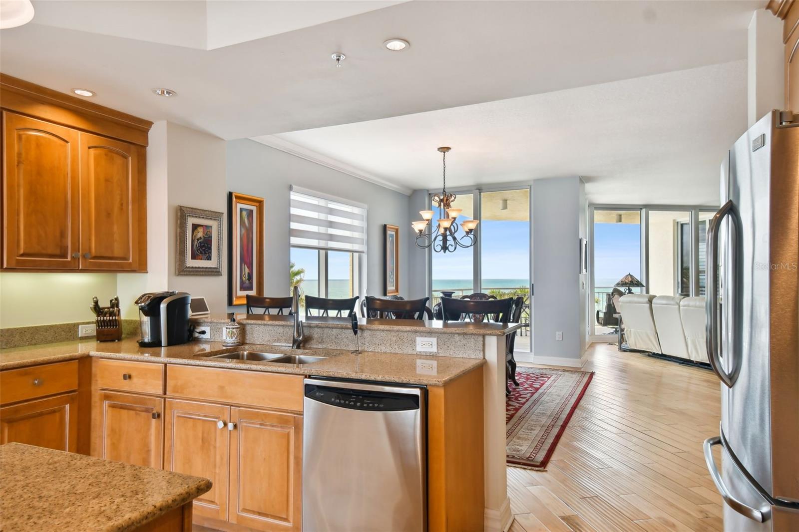 SERENO CONDO - Residential