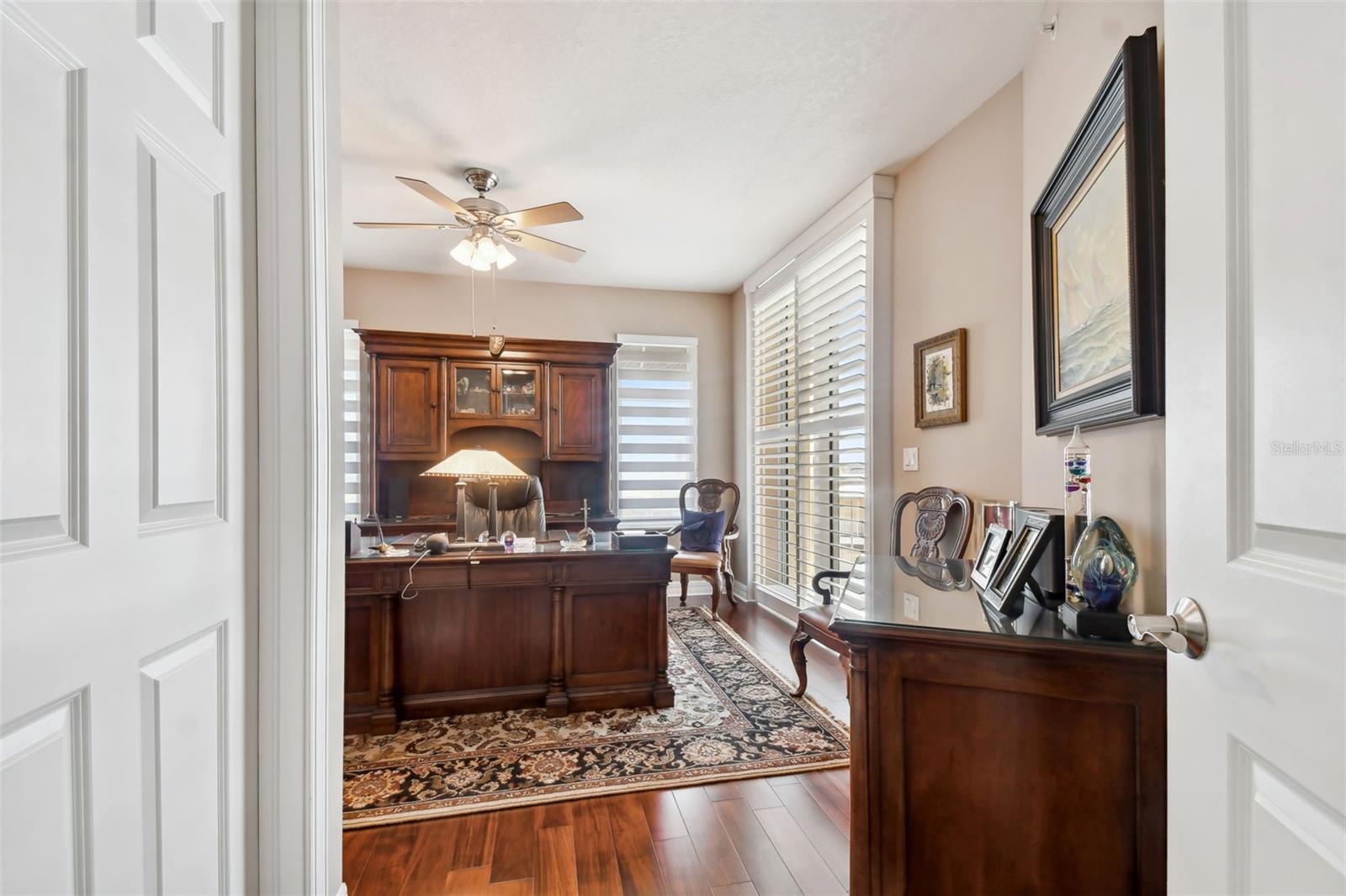 SERENO CONDO - Residential