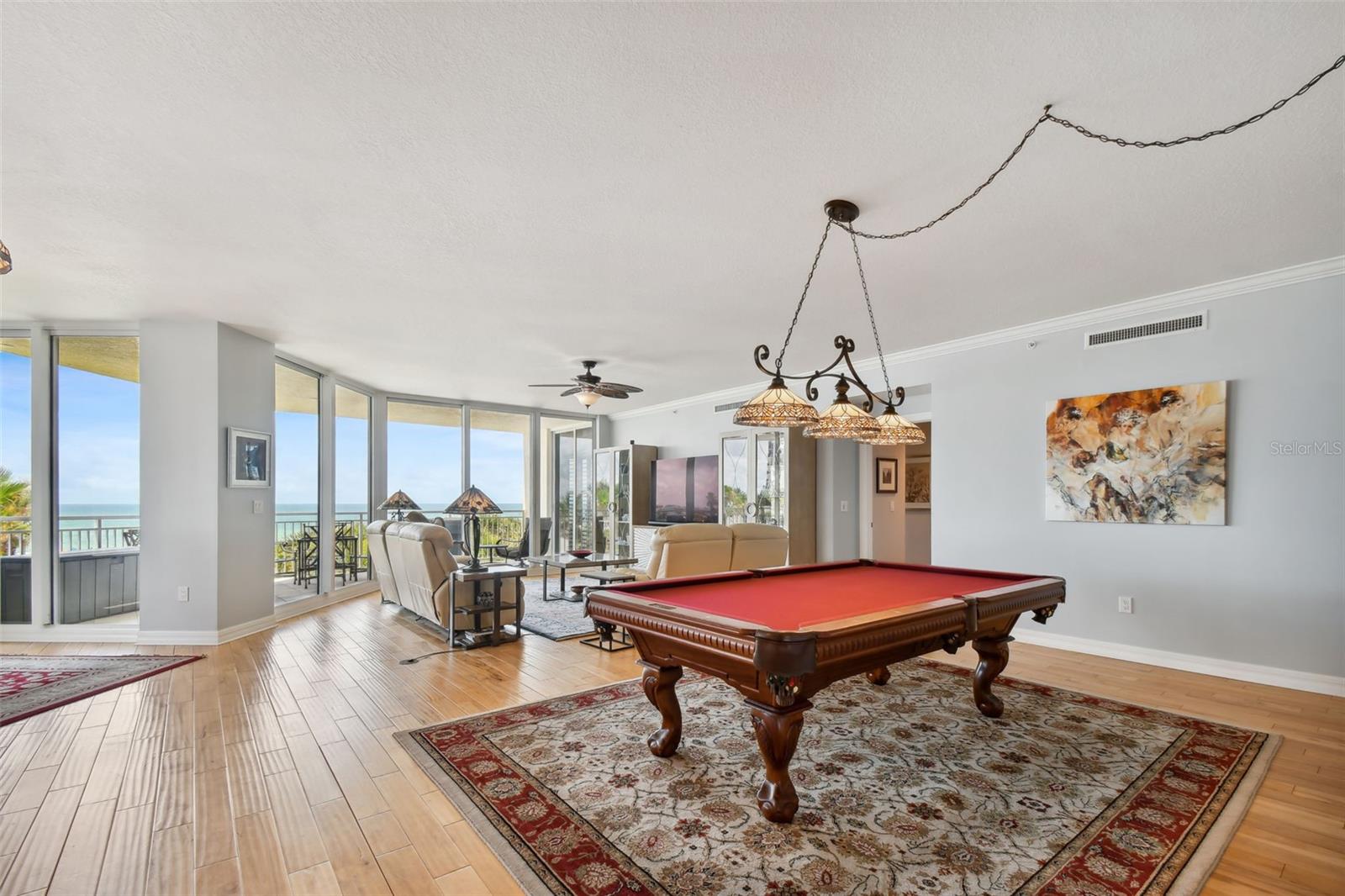 SERENO CONDO - Residential