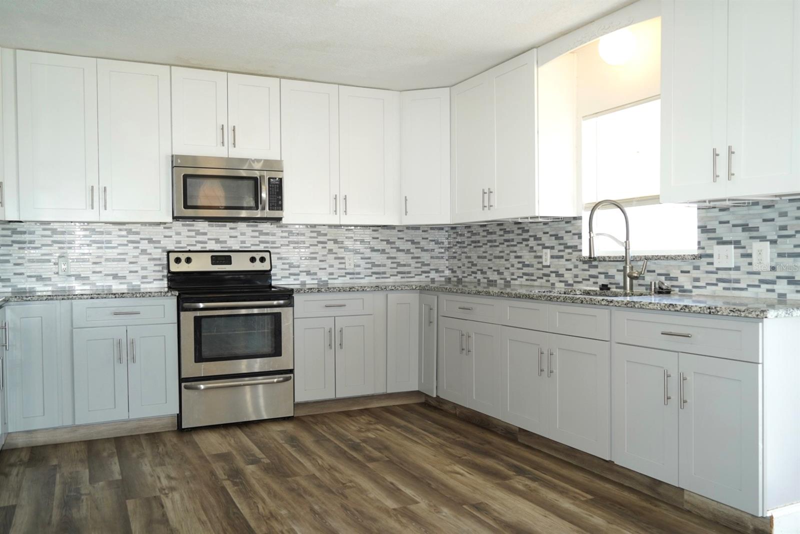 PINES WEST - Residential