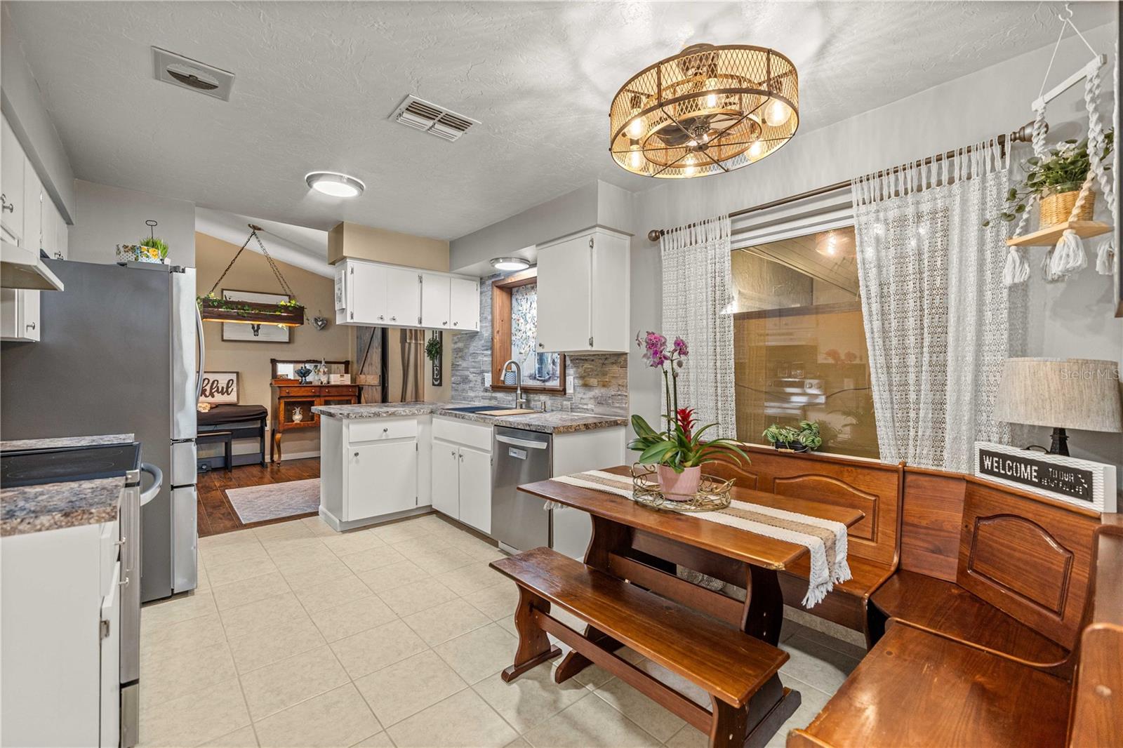 BEVERLY HILLS UNIT 07 - Residential