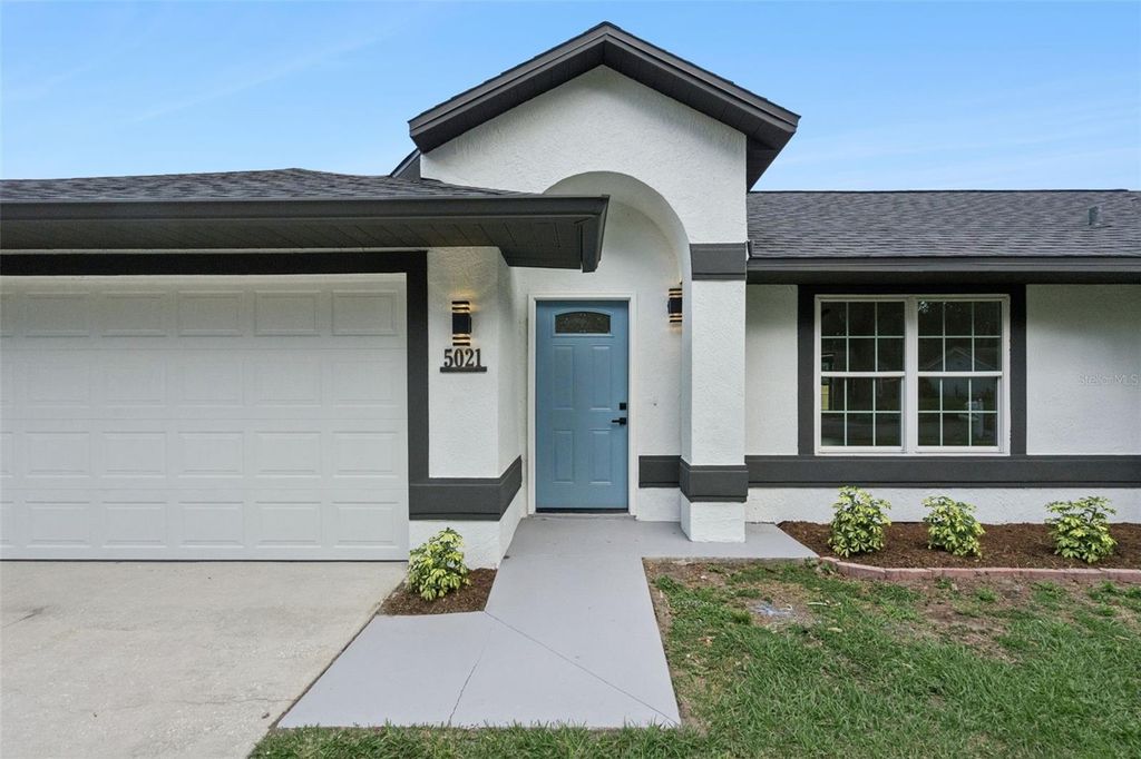 Photo of 5021 Log Wagon Road, Ocoee, FL 34761 (MLS # G5111180)