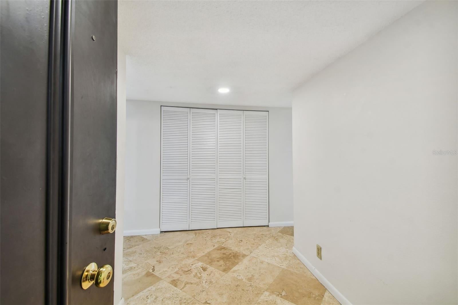 100 OAKMONT LANE 106