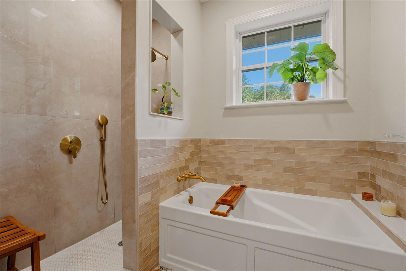NORTH PORT CHARLOTTE ESTATES ADD 01 - Residential