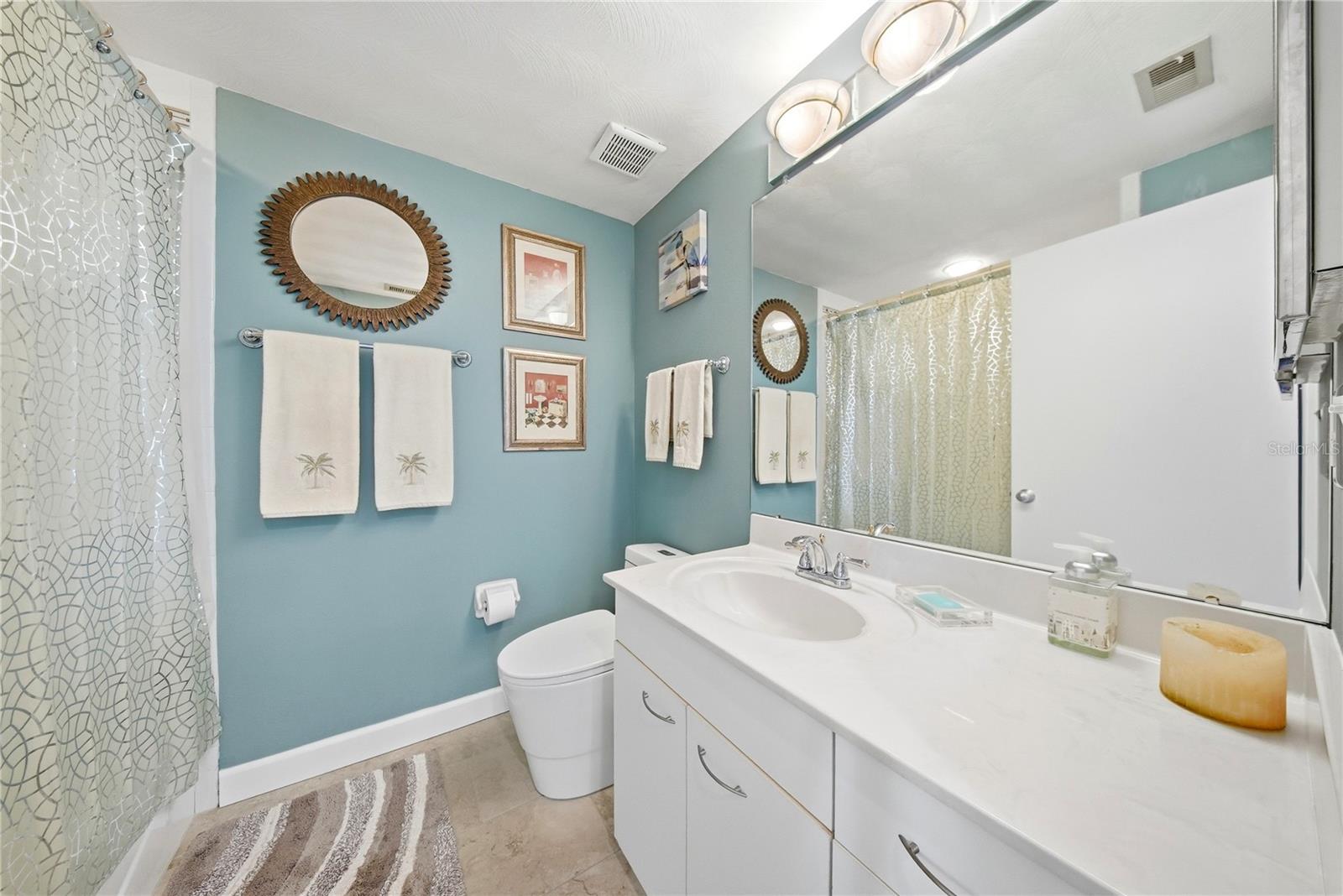 CORAL POINTE - Residential