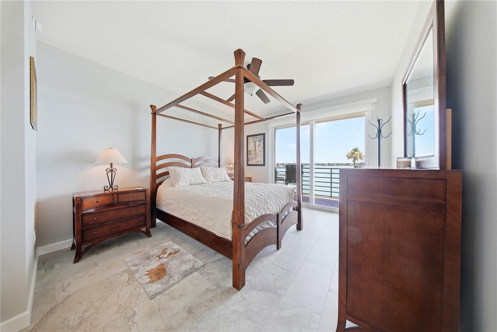 CORAL POINTE - Residential