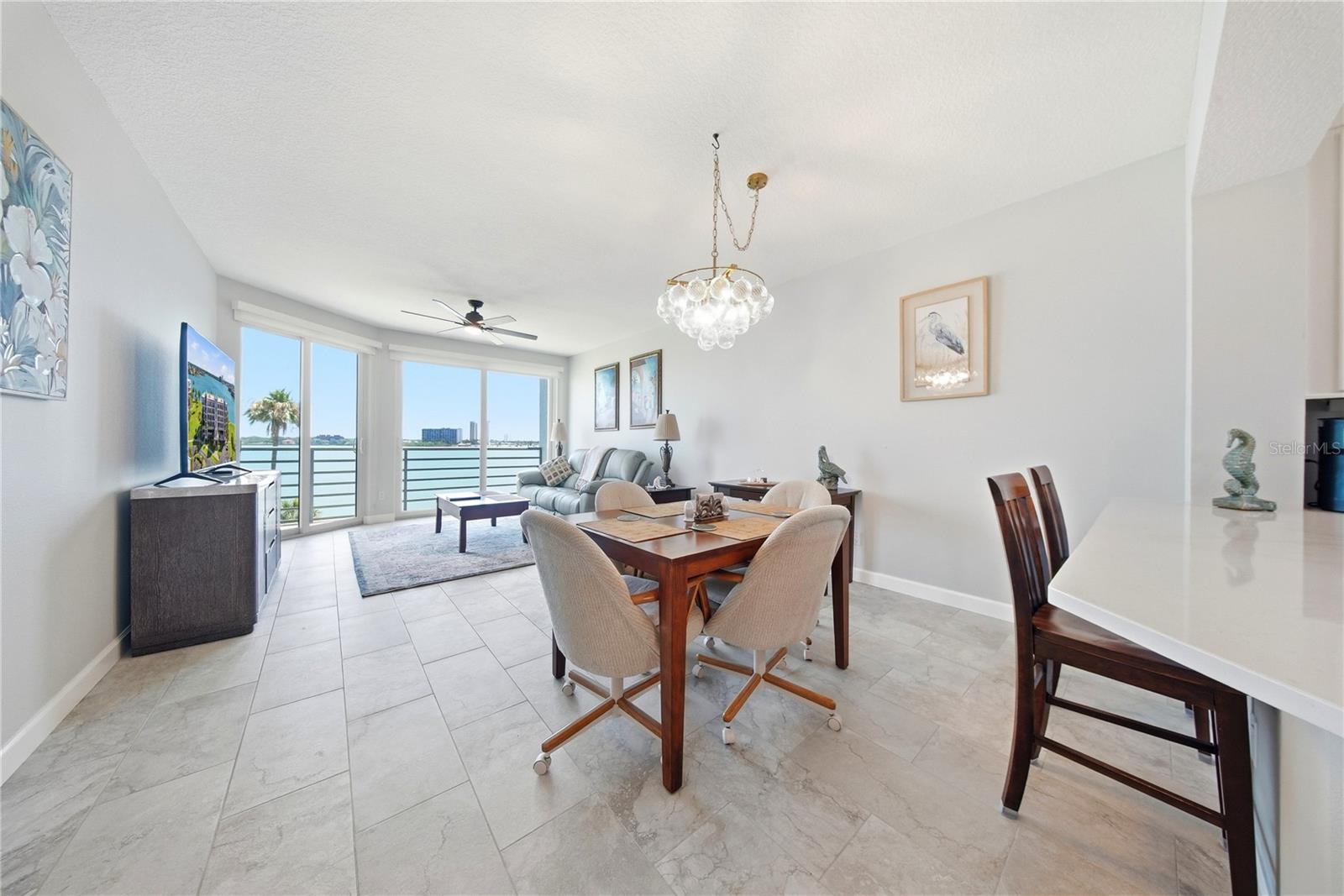 CORAL POINTE - Residential