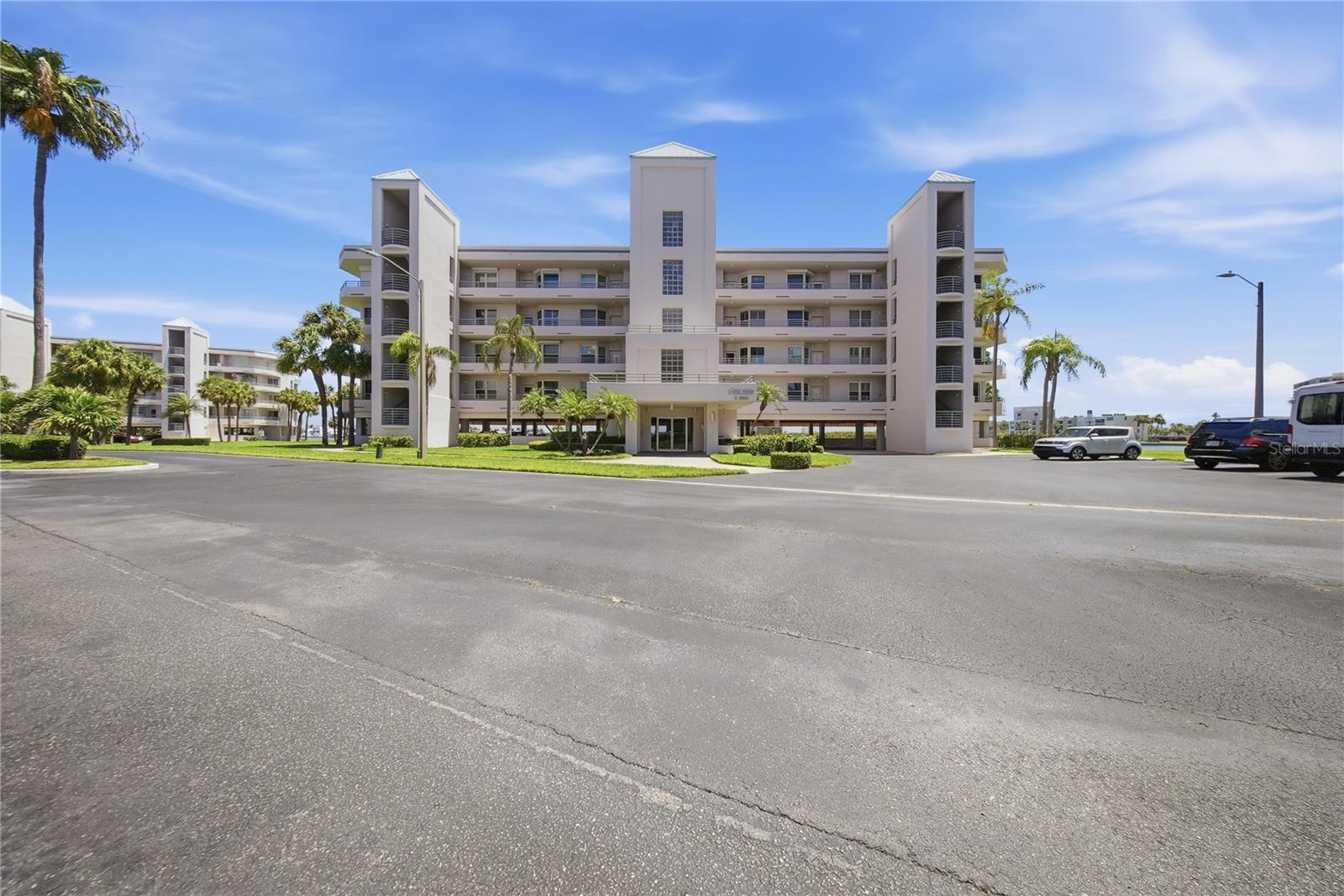 8021 SAILBOAT KEY BOULEVARD S 302