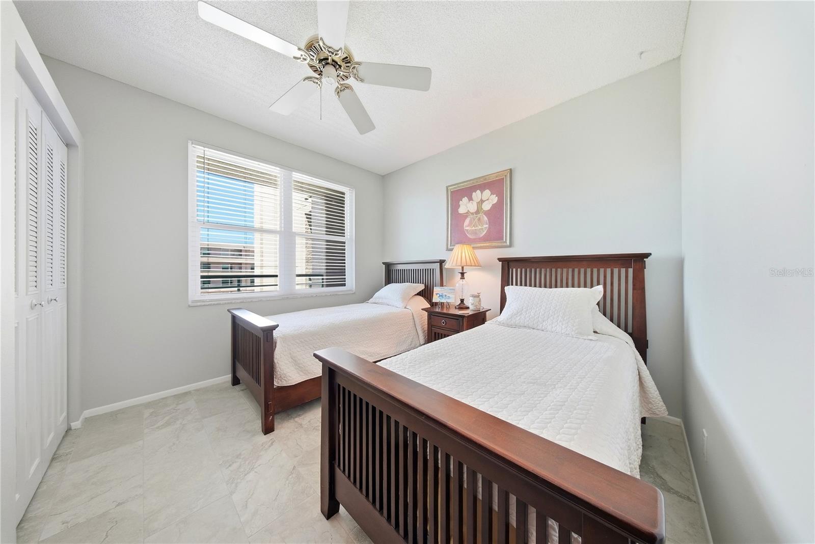 CORAL POINTE - Residential