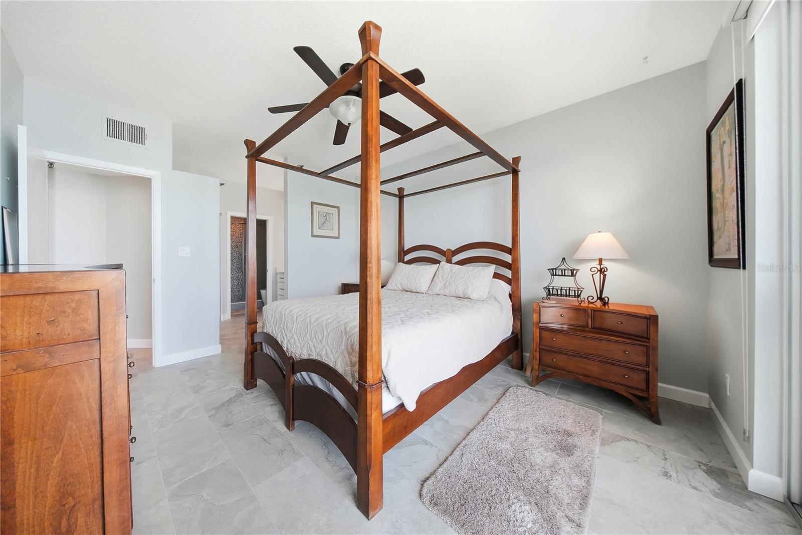 CORAL POINTE - Residential