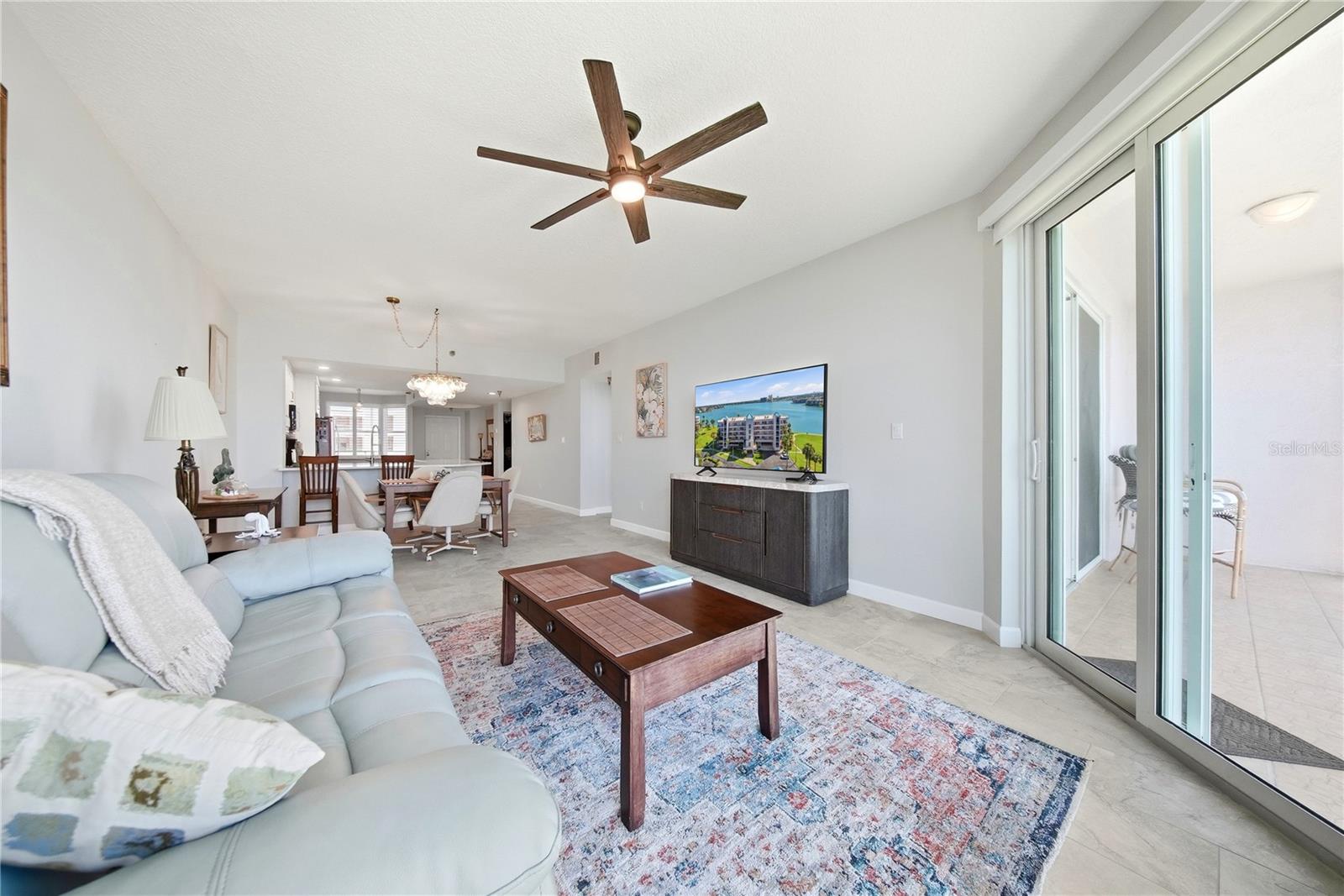 CORAL POINTE - Residential