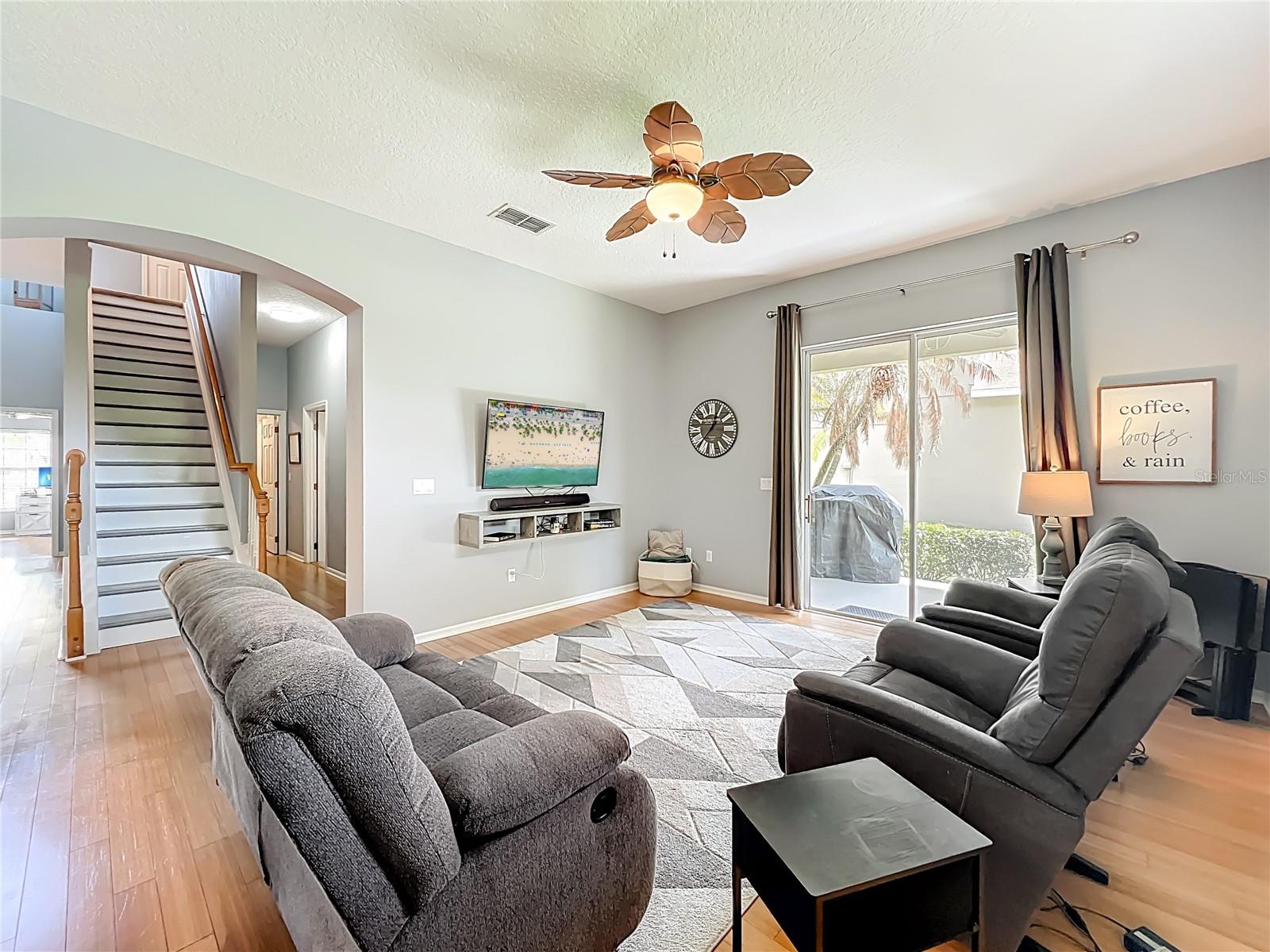 WOODBRIDGE LAKES UNIT 2B - Residential