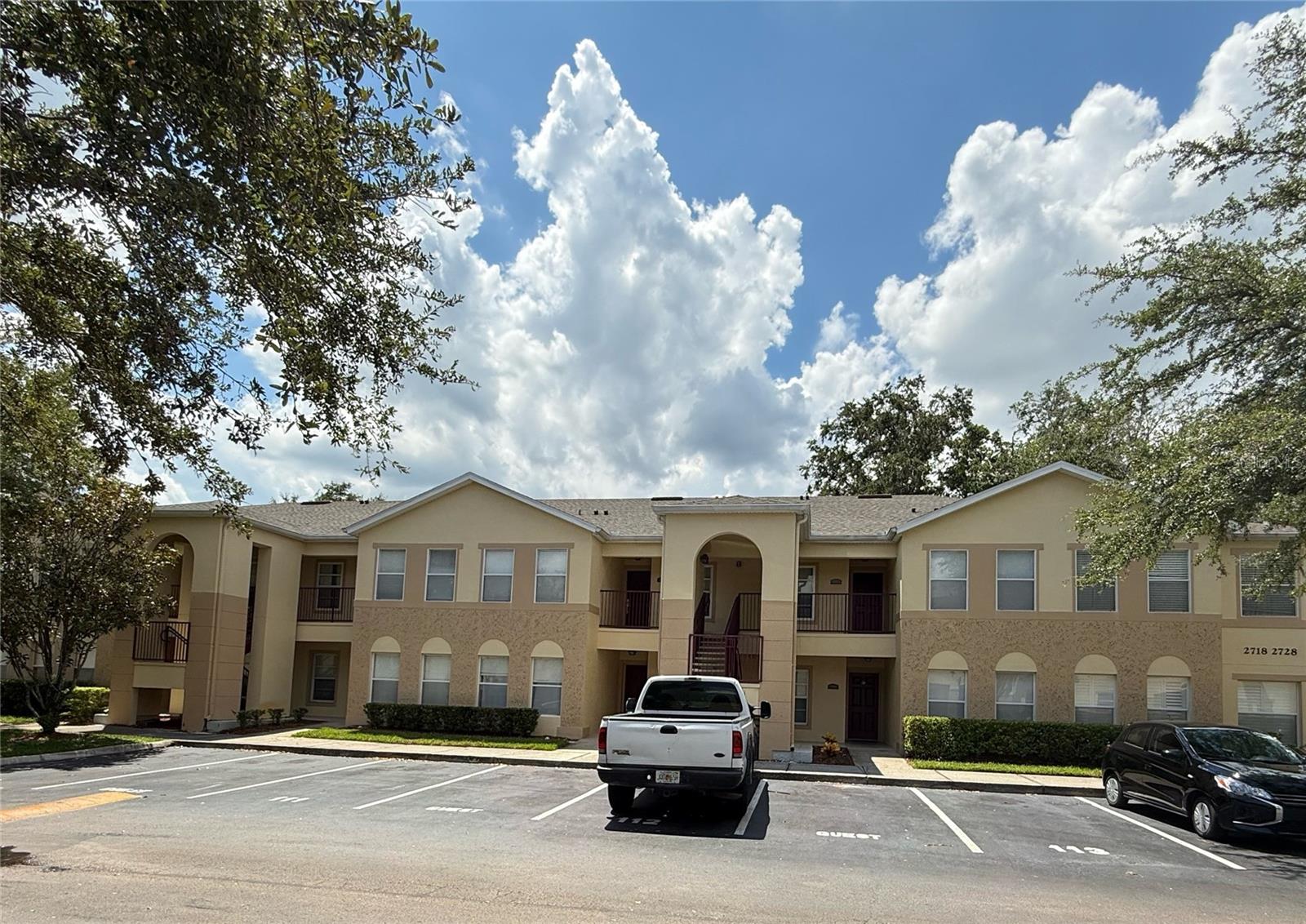 2724 CLUB CORTILE CIRCLE B