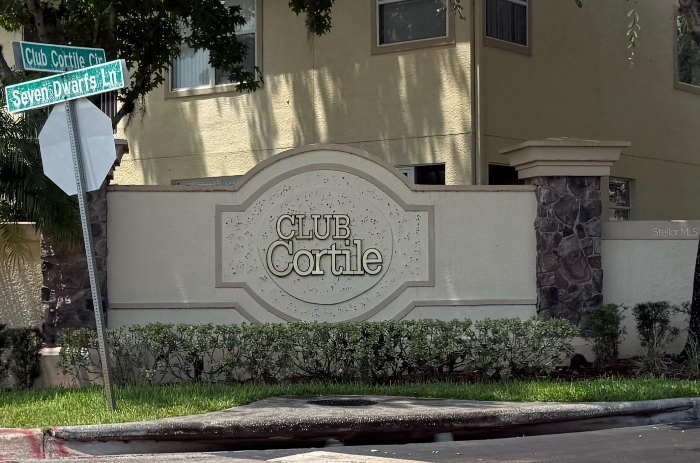 Step inside this beautifully remodeled second-floor condo at Club Cortile! Featuring brand-new flooring throughout, a fresh, modern paint finish, and elegant quartz countertops in the kitchen, this apartment combines style, comfort, and value.
Located in a gated, resort-style community, residents enjoy access to a sparkling pool, clubhouse, fitness center, tennis and basketball courts, and a playground. Perfectly situated just 6.4 miles from Disney, 9.1 miles from SeaWorld, and 13.3 miles from Universal Studios, with The Loop shopping center, Target, restaurants, and major highways nearby.
Zoned for short-term rentals (Airbnb/VRBO) as well as long-term leasing, this property offers incredible flexibility—ideal as a primary residence, vacation home, or investment. Currently vacant and ready for immediate occupancy!