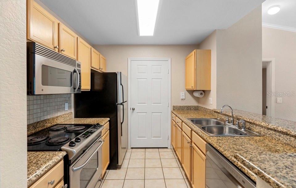 910 REGATTA BAY DRIVE 5-201