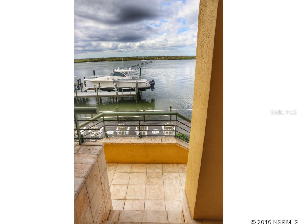 Orlando Beach - Residential