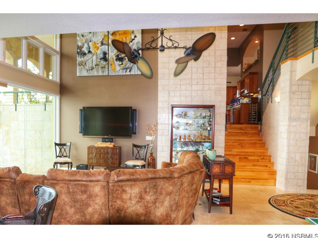 Orlando Beach - Residential