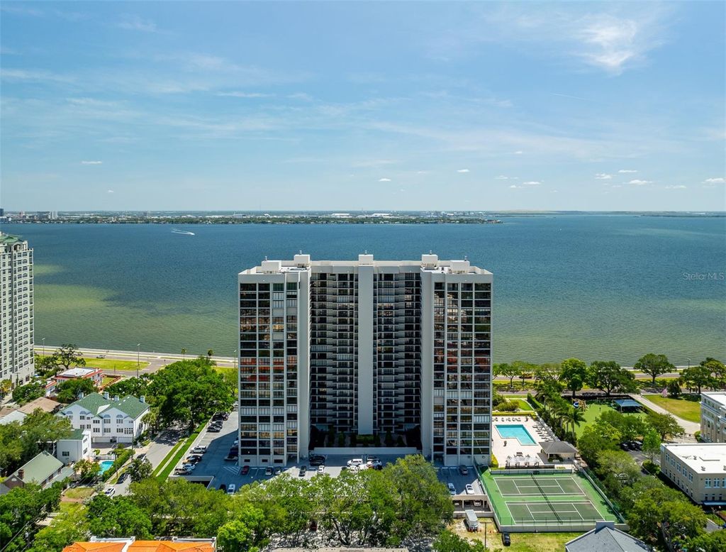 Photo of 3301 Bayshore Boulevard #2303D, Tampa, FL 33629 (MLS # TB8419749)