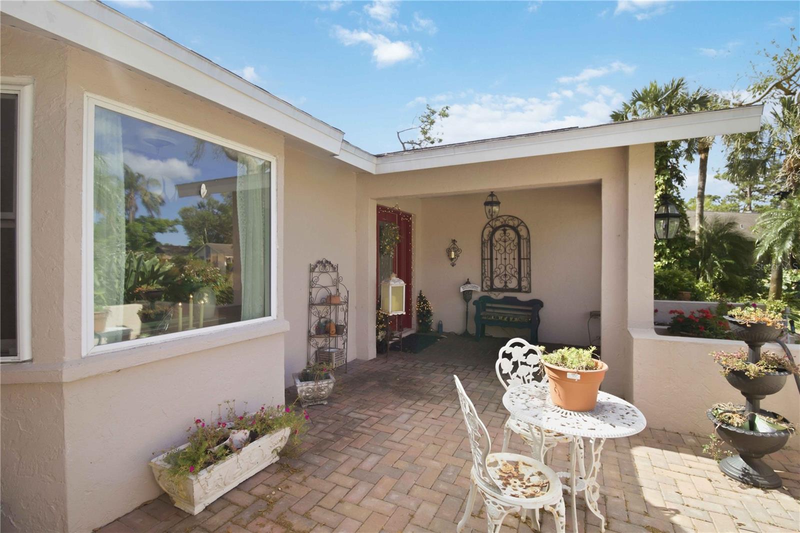 COUNTRY PLACE - Residential