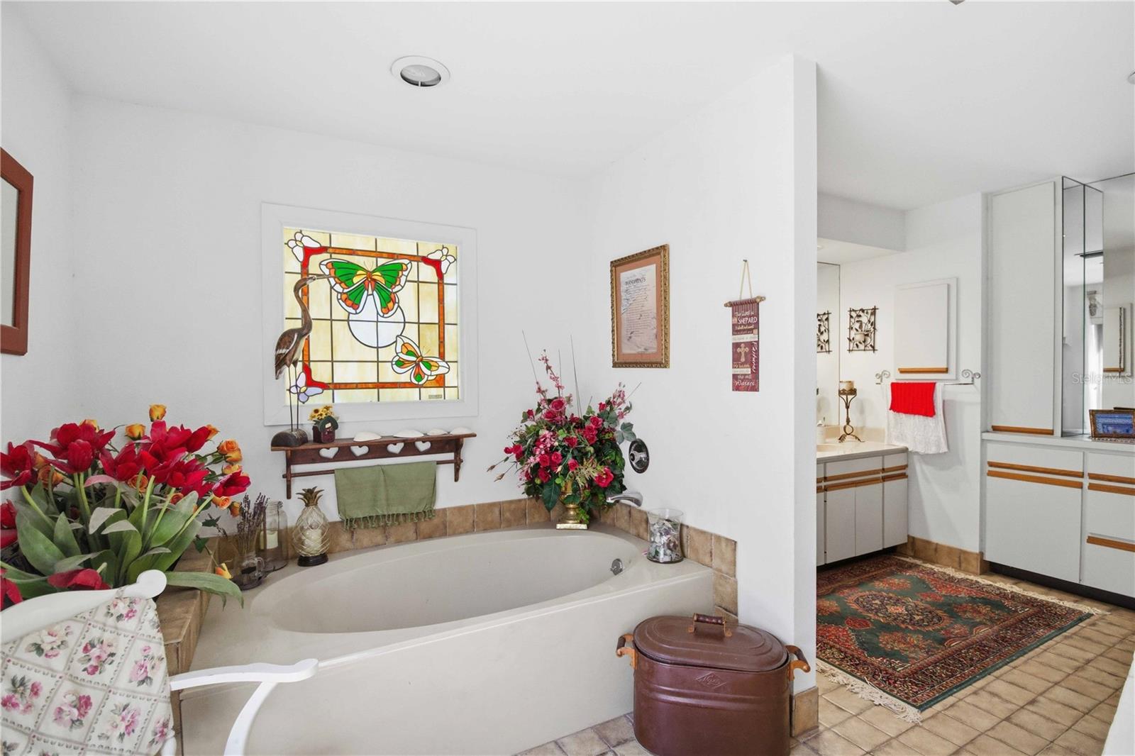 COUNTRY PLACE - Residential