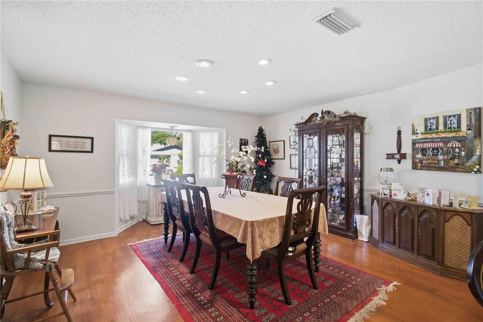 COUNTRY PLACE - Residential