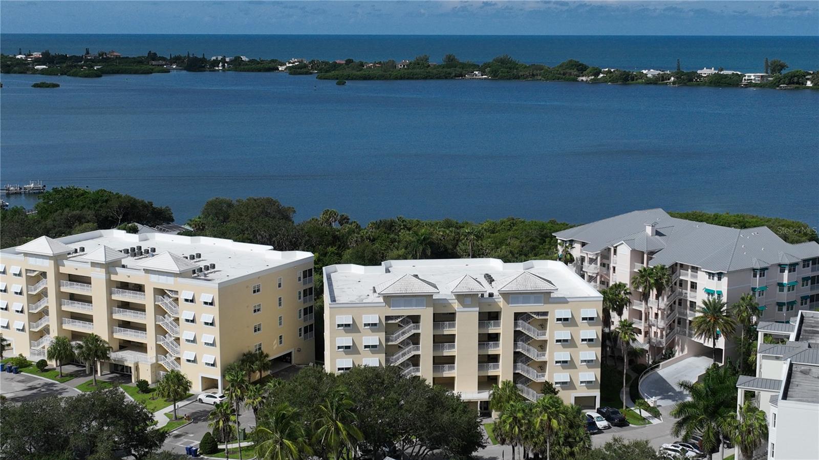 250 HIDDEN BAY DRIVE 302