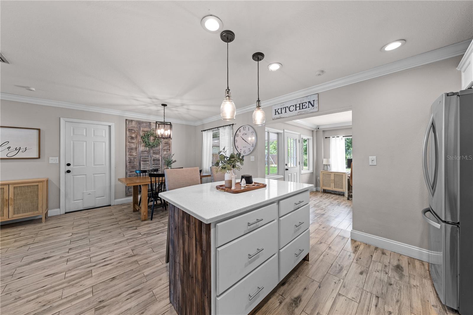 TWIN LAKES TERRACE - Residential