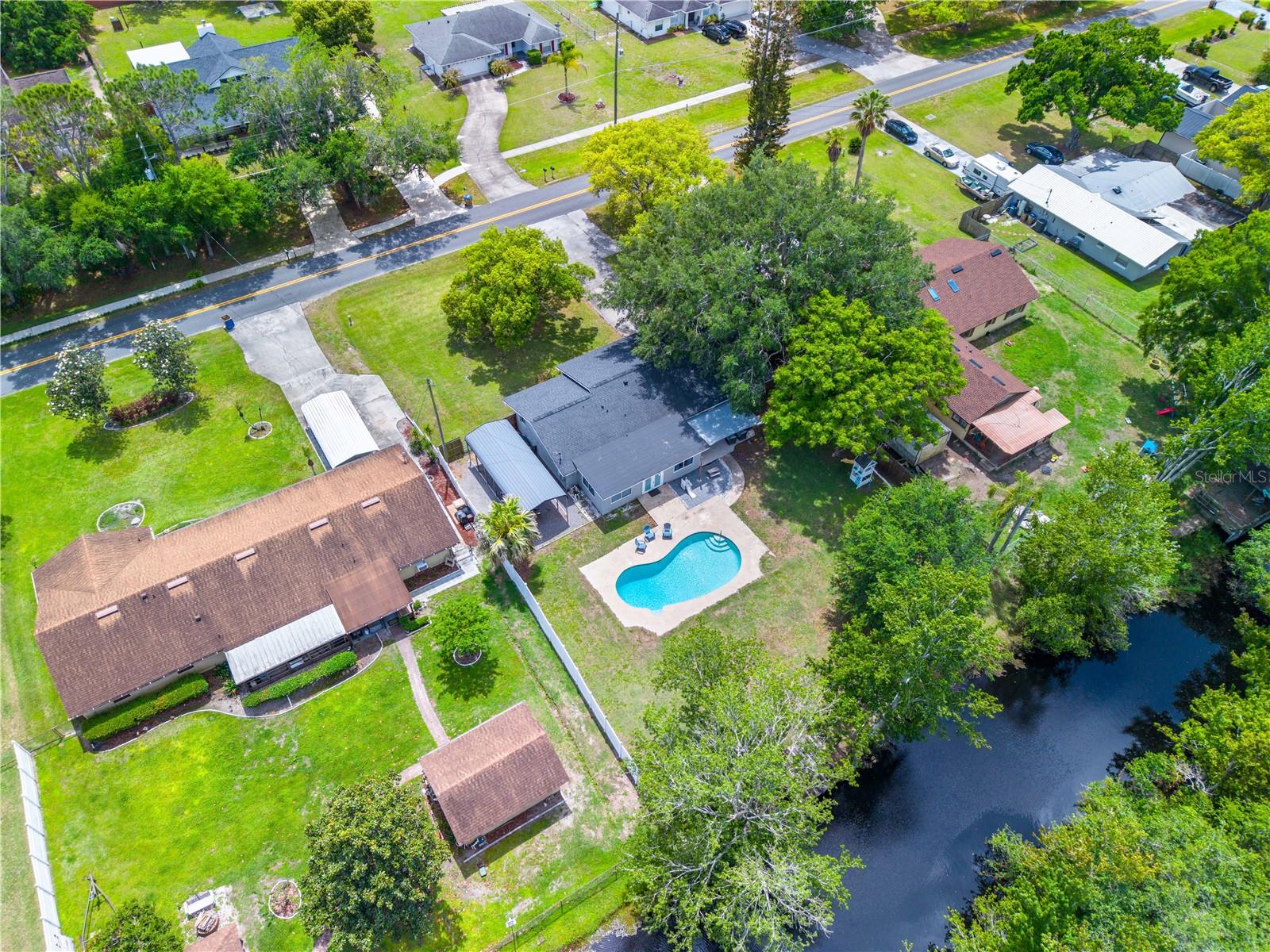 TWIN LAKES TERRACE - Residential