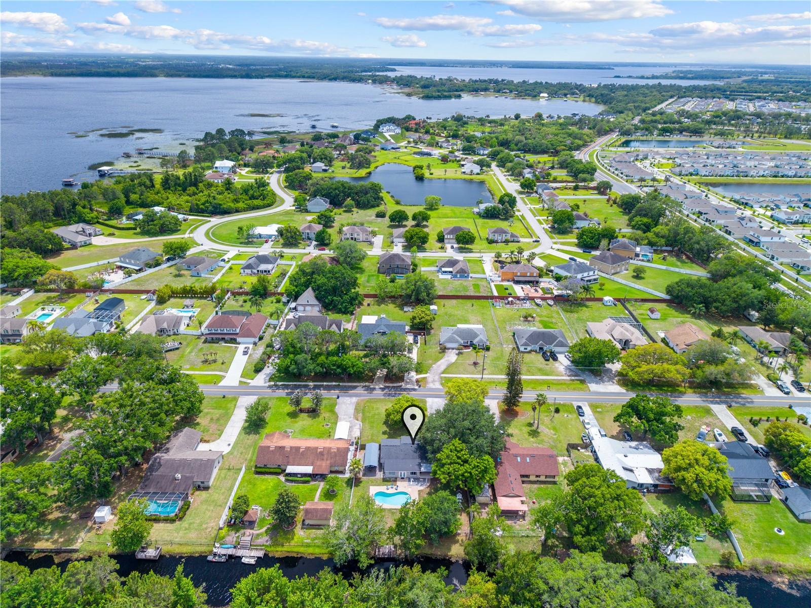 TWIN LAKES TERRACE - Residential