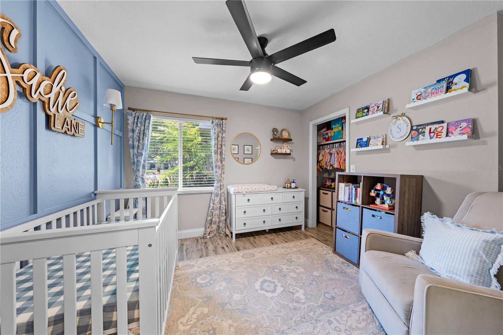 TWIN LAKES TERRACE - Residential